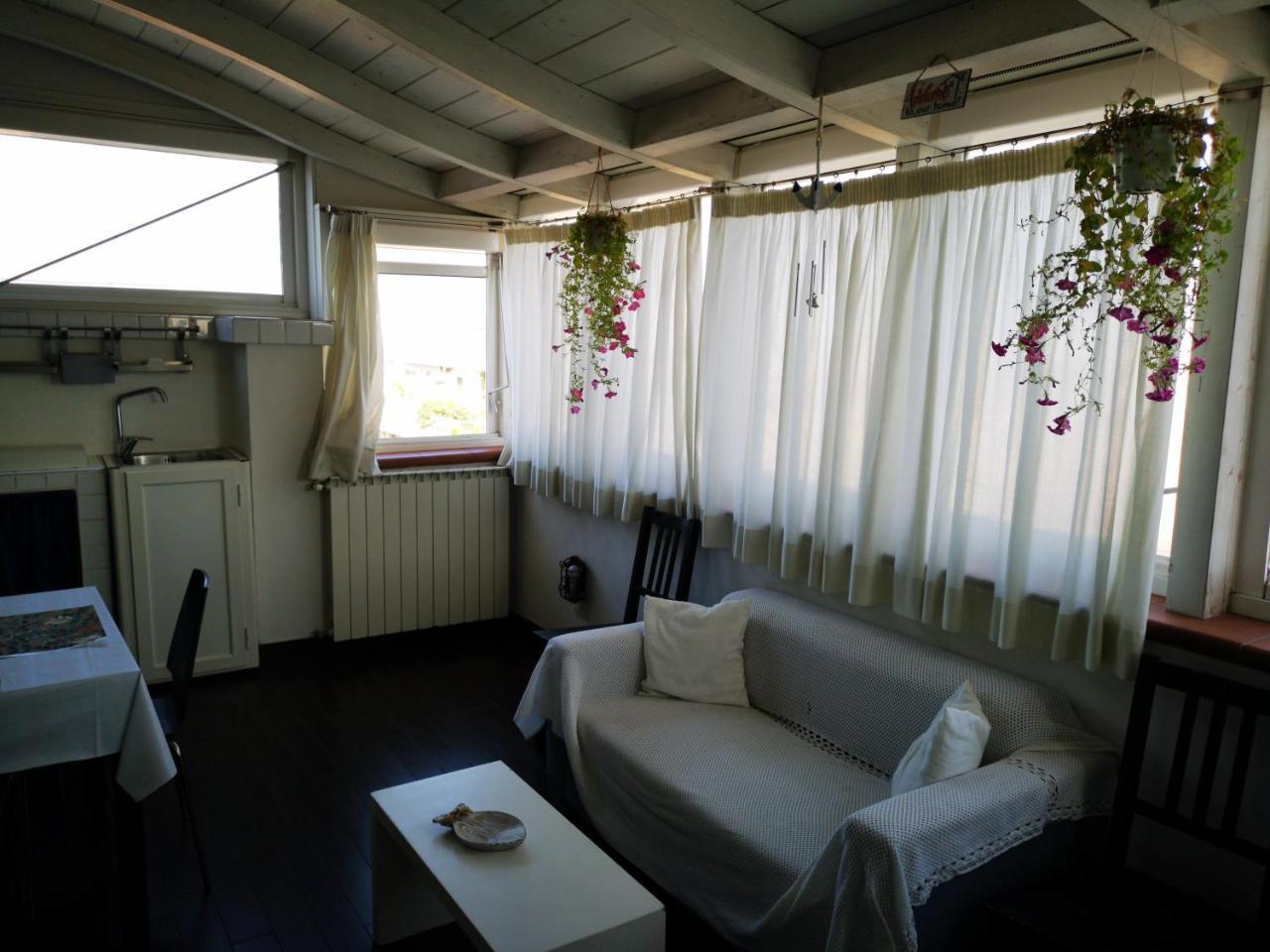 Sopramare - Tourist Home Bari Bagian luar foto